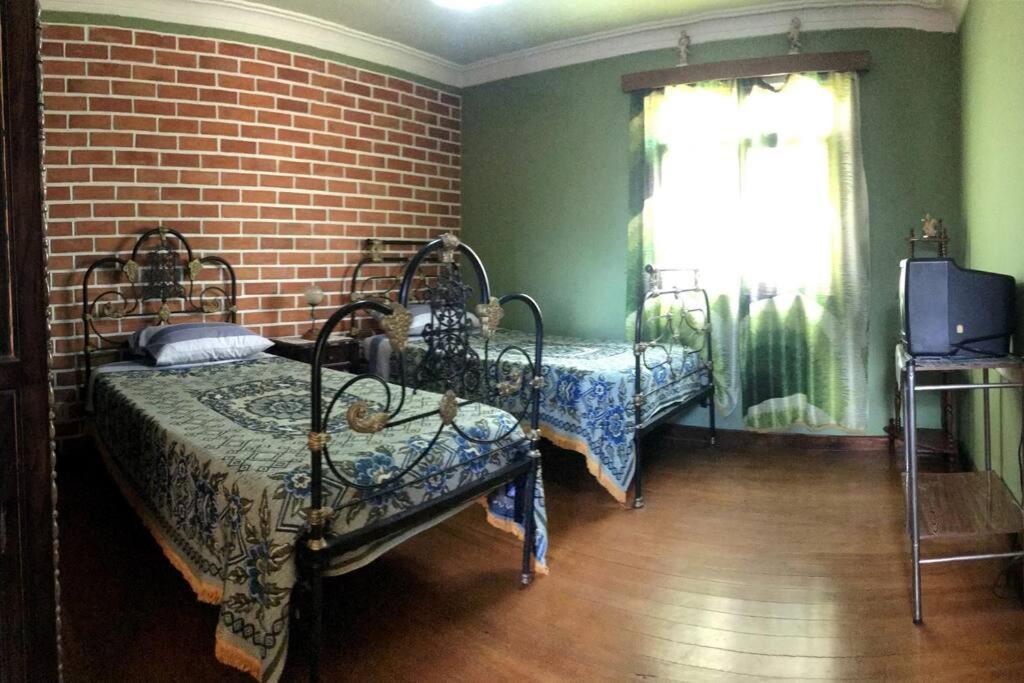 Hermosa Casa Familiar